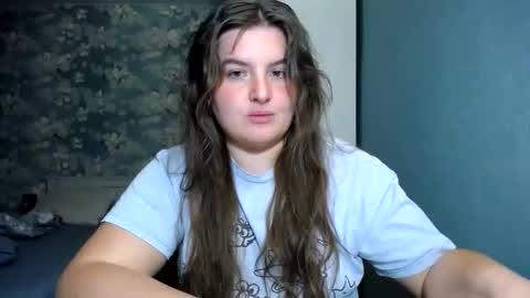 Elanis online show from 05-16-26, 12:29