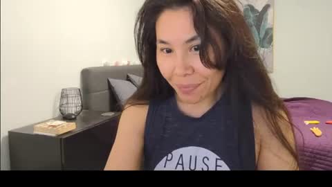 elaramuse_ online show from 07-24-26, 08:12