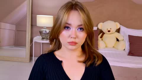 Snapshot of elaravance chatting on 05-11-26, 11:27 elaravance online show from 05-11-26, 11:27
