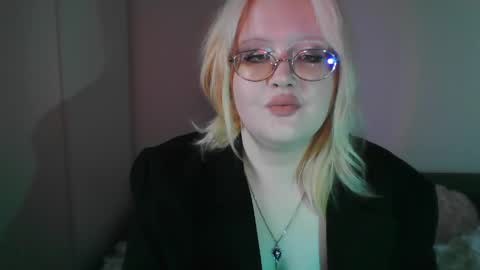 elayne_sweet online show from 04-14-26, 08:09