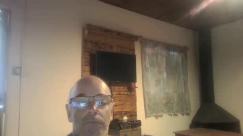 Snapshot of elbarbaro26x chatting on 03-09-26, 04:55 elbarbaro26x online show from 03-09-26, 04:55