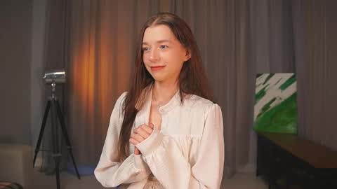 Snapshot of elbasypher chatting on 09-26-25, 01:37 Elba Blance online show from 09-26-25, 01:37