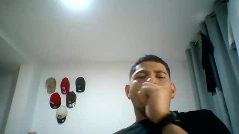 elberjimenes97 online show from 05-19-26, 12:38