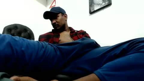 Snapshot of elcaballeroblack chatting on 06-08-26, 01:28 elcaballeroblack online show from 06-08-26, 01:28