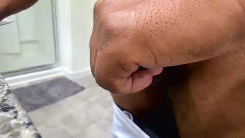 eldongue2024 online show from 12-04-25, 01:48