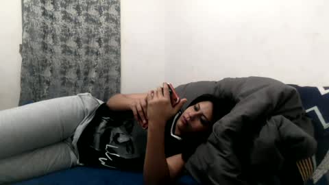 Snapshot of electra137 chatting on 06-19-26, 04:22 Isabella online show from 06-19-26, 04:22