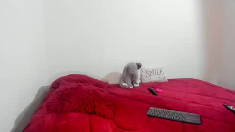 Electradevis2 online show from 12-21-25, 03:41