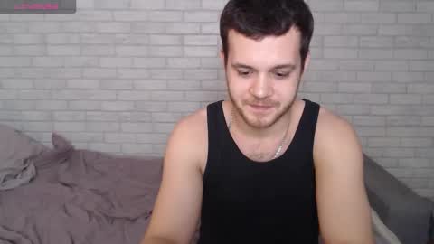 Snapshot of electric_smile chatting on 02-15-26, 11:52 Alex online show from 02-15-26, 11:52