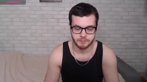 Snapshot of electric_smile chatting on 02-20-26, 10:38 Alex online show from 02-20-26, 10:38