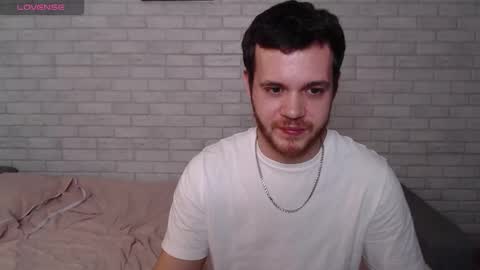 Snapshot of electric_smile chatting on 02-23-26, 04:37 Alex online show from 02-23-26, 04:37