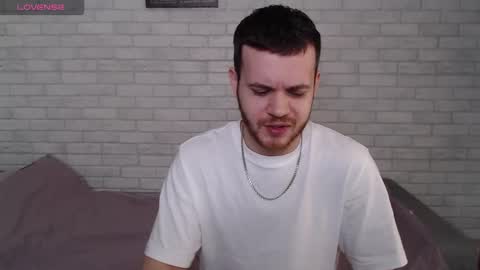 Snapshot of electric_smile chatting on 03-12-26, 08:53 Alex online show from 03-12-26, 08:53