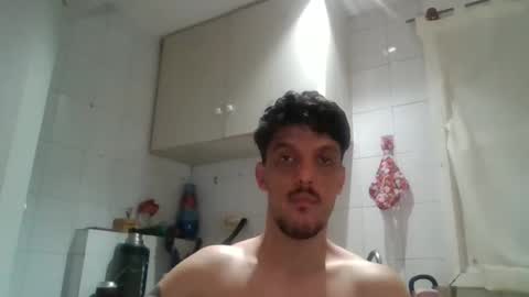 Snapshot of electrodreams chatting on 10-26-25, 01:00 electrodreams online show from 10-26-25, 01:00