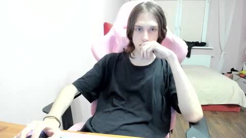 Snapshot of eleganc3 chatting on 10-13-25, 07:25 eleganc3 online show from 10-13-25, 07:25