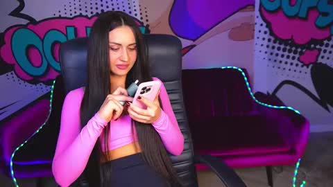 Snapshot of elegant_mysterious chatting on 09-25-25, 07:39 elegant_mysterious online show from 09-25-25, 07:39