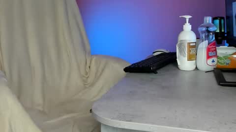 Snapshot of elektranoe chatting on 11-09-25, 09:18 love 3d online show from 11-09-25, 09:18