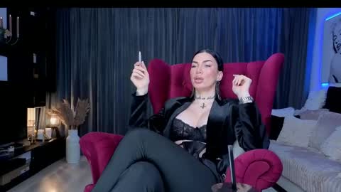 Snapshot of elektravelvet chatting on 02-14-25, 06:45 ElektraSheDemon online show from 02-14-25, 06:45