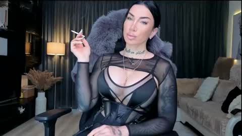 Snapshot of elektravelvet chatting on 04-16-26, 07:09 ElektraSheDemon online show from 04-16-26, 07:09