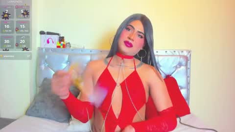 Snapshot of elekttra69 chatting on 06-01-26, 10:55 elektra online show from 06-01-26, 10:55