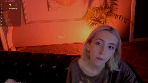 Snapshot of elen__moore chatting on 05-06-26, 06:08 Elen online show from 05-06-26, 06:08