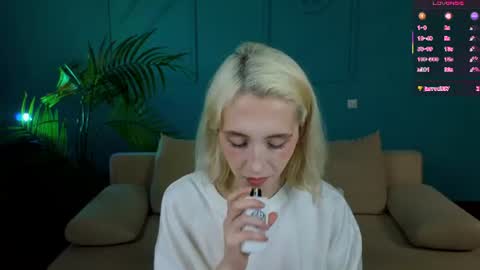 Elen  online show from 07-04-26, 05:24