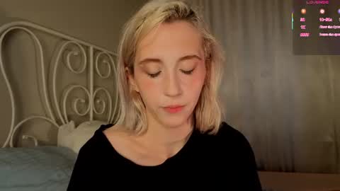 Elen  online show from 07-18-26, 06:17