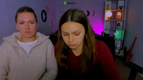 Snapshot of elen_dark chatting on 10-09-25, 06:55 elen_dark online show from 10-09-25, 06:55