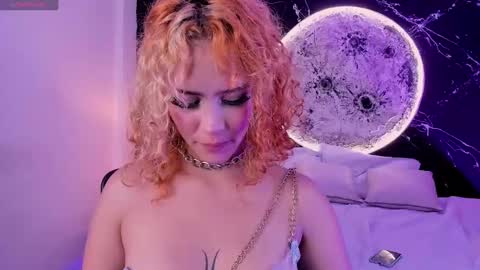 Snapshot of elena_rosse chatting on 03-03-25, 02:15 Elena online show from 03-03-25, 02:15