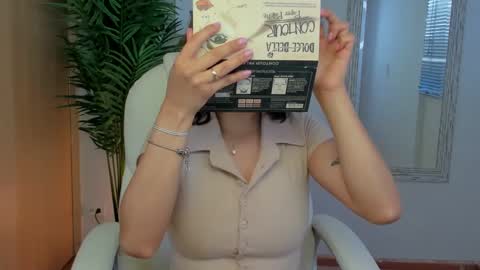 Elena online show from 12-29-24, 10:36