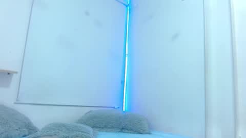 elena_wolff online show from 11-03-25, 11:55