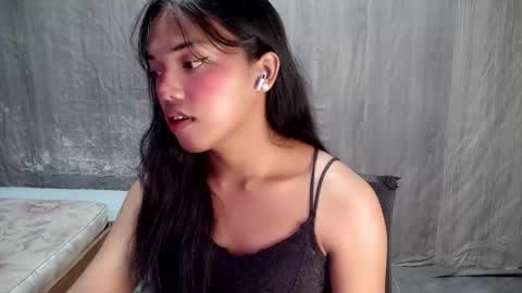 elenacum online show from 10-17-25, 12:52