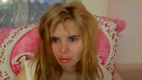 Snapshot of elenaflirt chatting on 02-09-26, 04:11 Elena online show from 02-09-26, 04:11