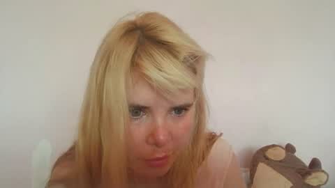 Elena online show from 06-30-26, 09:43