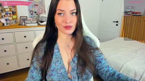 Elena insta yourdream 1ove online show from 12-13-24, 07:10
