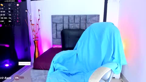 elenamilf online show from 03-18-26, 08:45