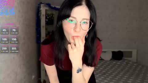 Snapshot of eleniswackhammer chatting on 12-20-25, 09:11 Annie PVT IS OPEN online show from 12-20-25, 09:11