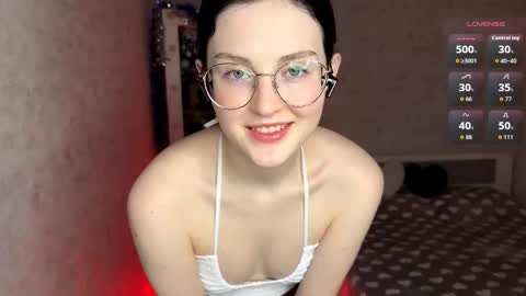 Snapshot of eleniswackhammer chatting on 01-17-26, 09:18 Annie PVT IS OPEN online show from 01-17-26, 09:18