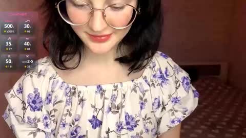 Snapshot of eleniswackhammer chatting on 03-12-26, 09:43 Annie PVT IS OPEN online show from 03-12-26, 09:43