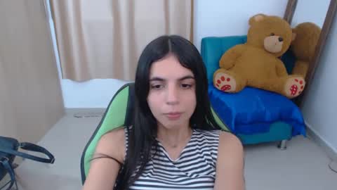 Snapshot of elenna_hotx chatting on 02-24-25, 09:31 agnes online show from 02-24-25, 09:31