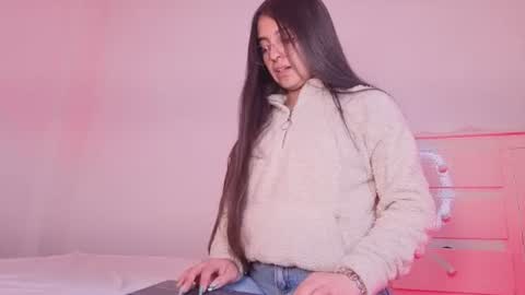 Elena  online show from 07-26-26, 10:16