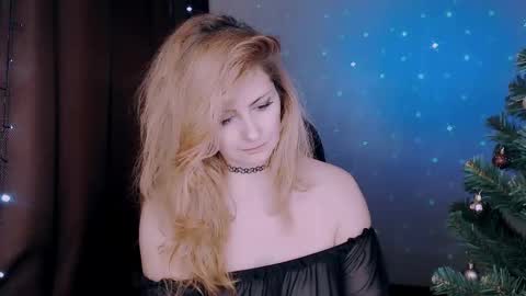 Snapshot of eleonorrres chatting on 12-20-24, 08:38 Elli online show from 12-20-24, 08:38