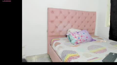 elettra_parisi19 online show from 05-29-26, 02:04