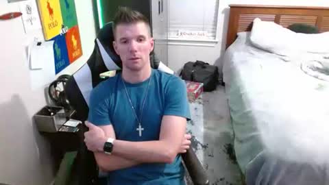 Snapshot of elevatetlb chatting on 12-01-25, 04:06 Walker online show from 12-01-25, 04:06