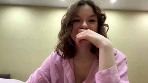 Mila online show from 03-09-26, 05:39