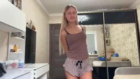Kate online show from 07-24-26, 01:09