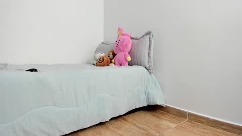 Snapshot of eli_dl chatting on 12-21-24, 04:57 eli_dl online show from 12-21-24, 04:57