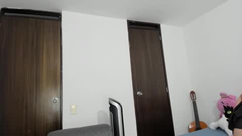 Snapshot of eli_dl chatting on 10-29-25, 08:38 eli_dl online show from 10-29-25, 08:38