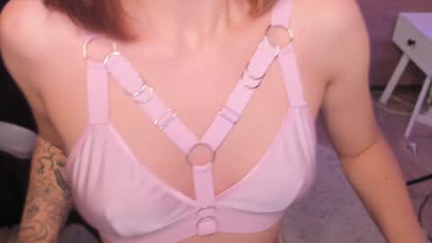 Eli online show from 01-04-25, 01:42