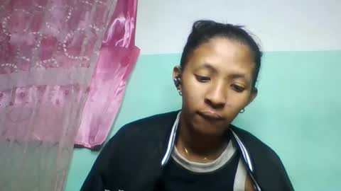 eliah193653 online show from 06-09-26, 07:42