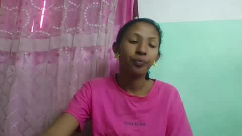 Snapshot of eliahsexy chatting on 05-16-26, 06:32 eliahsexy online show from 05-16-26, 06:32