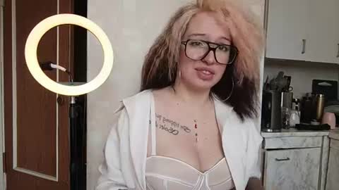 elianafox_ online show from 07-20-26, 10:39